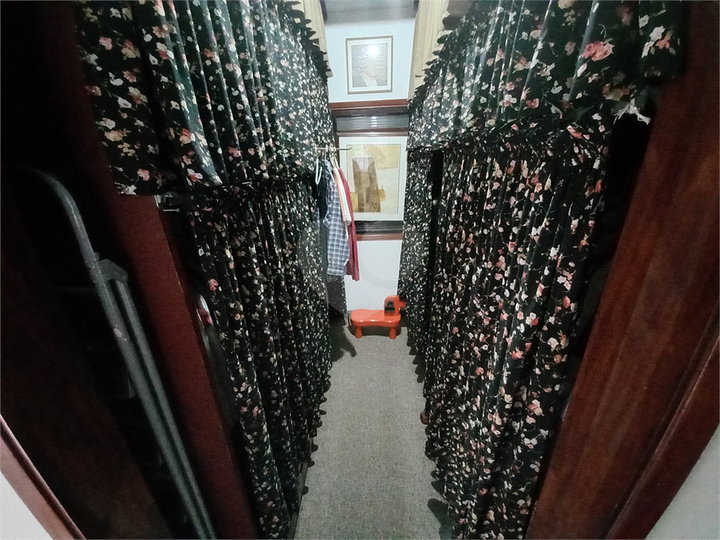 Sobrado à venda com 4 quartos, sendo 2 suítes, em Fazenda Morumbi, São Paulo, SP