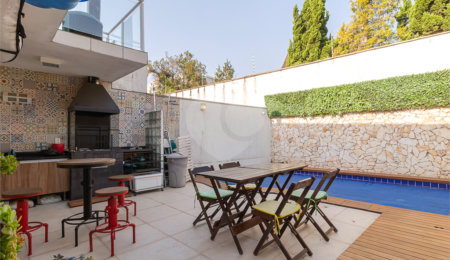 Casa à venda com 3 quartos, sendo 1 suíte,  em Alto da Boa Vista, São Paulo, SP