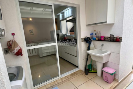 Sobrado à venda com 3 quartos, sendo 1 suíte, em Jardim Paulista, Atibaia, SP