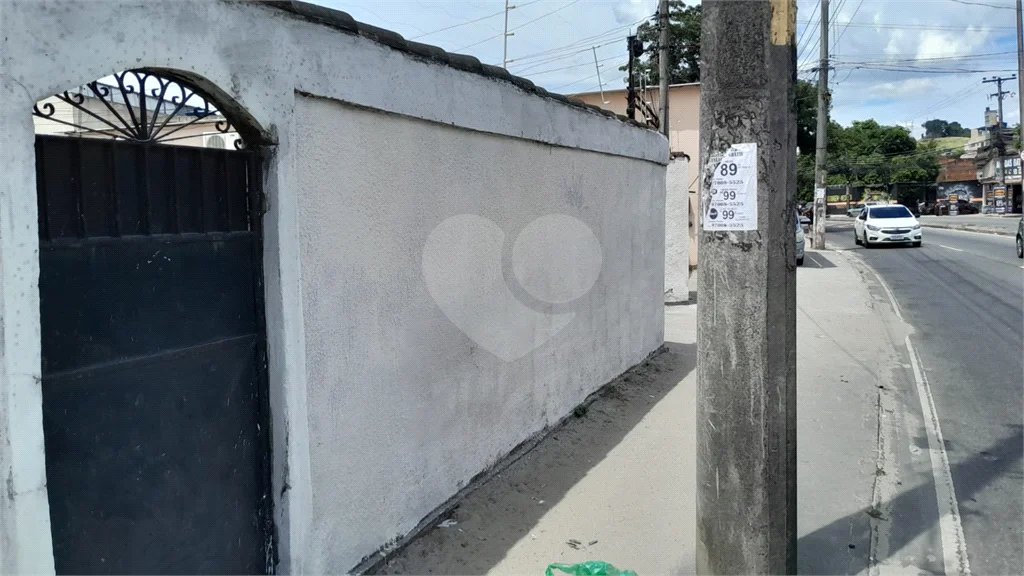 Casa à venda com 3 quartos em Santíssimo, Rio de Janeiro, RJ