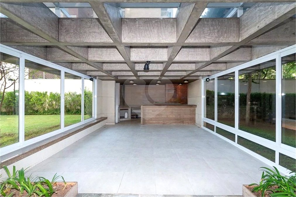 Apartamento à venda com 3 quartos, sendo 2 suítes, em Água Branca, São Paulo, SP