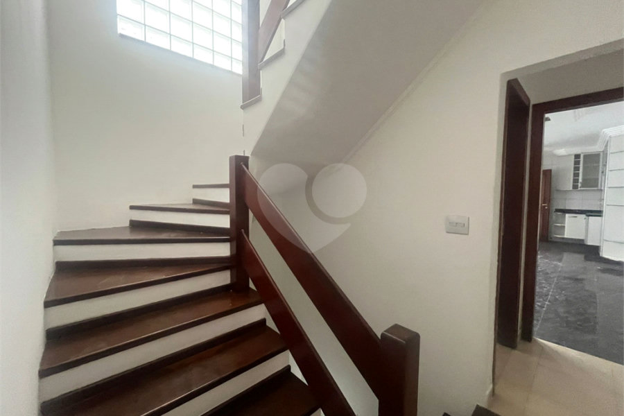 Sobrado à venda com 3 quartos, sendo 1 suíte, em Tremembé, São Paulo, SP