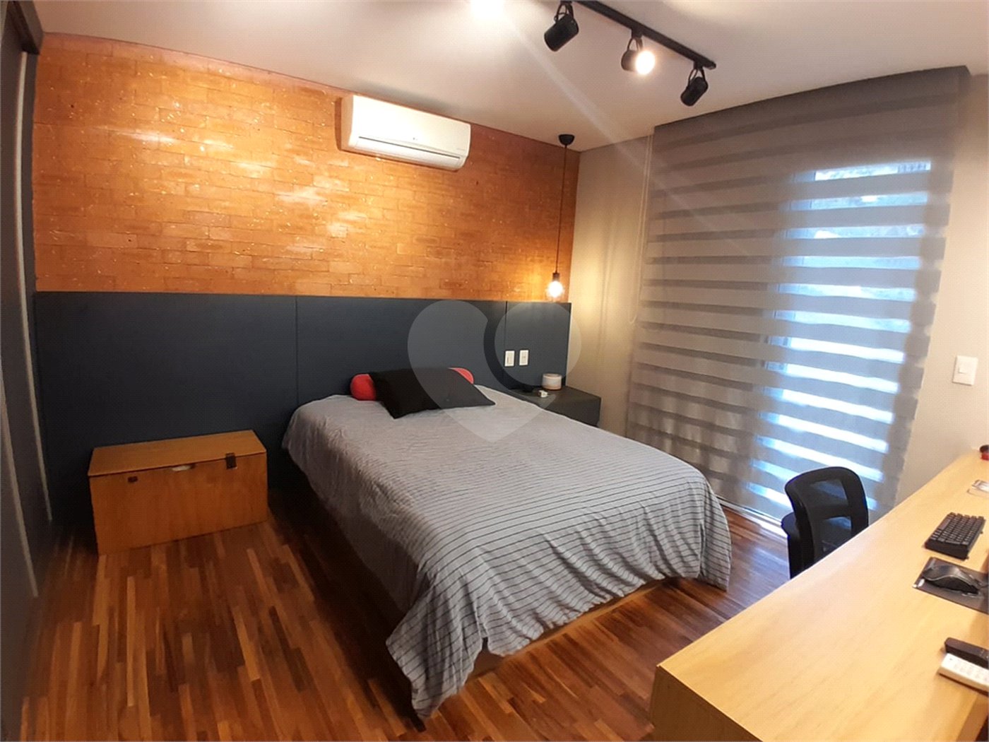 Casa à venda com 3 suítes no condomínio Suíça da Cantareira, Mairiporã - SP