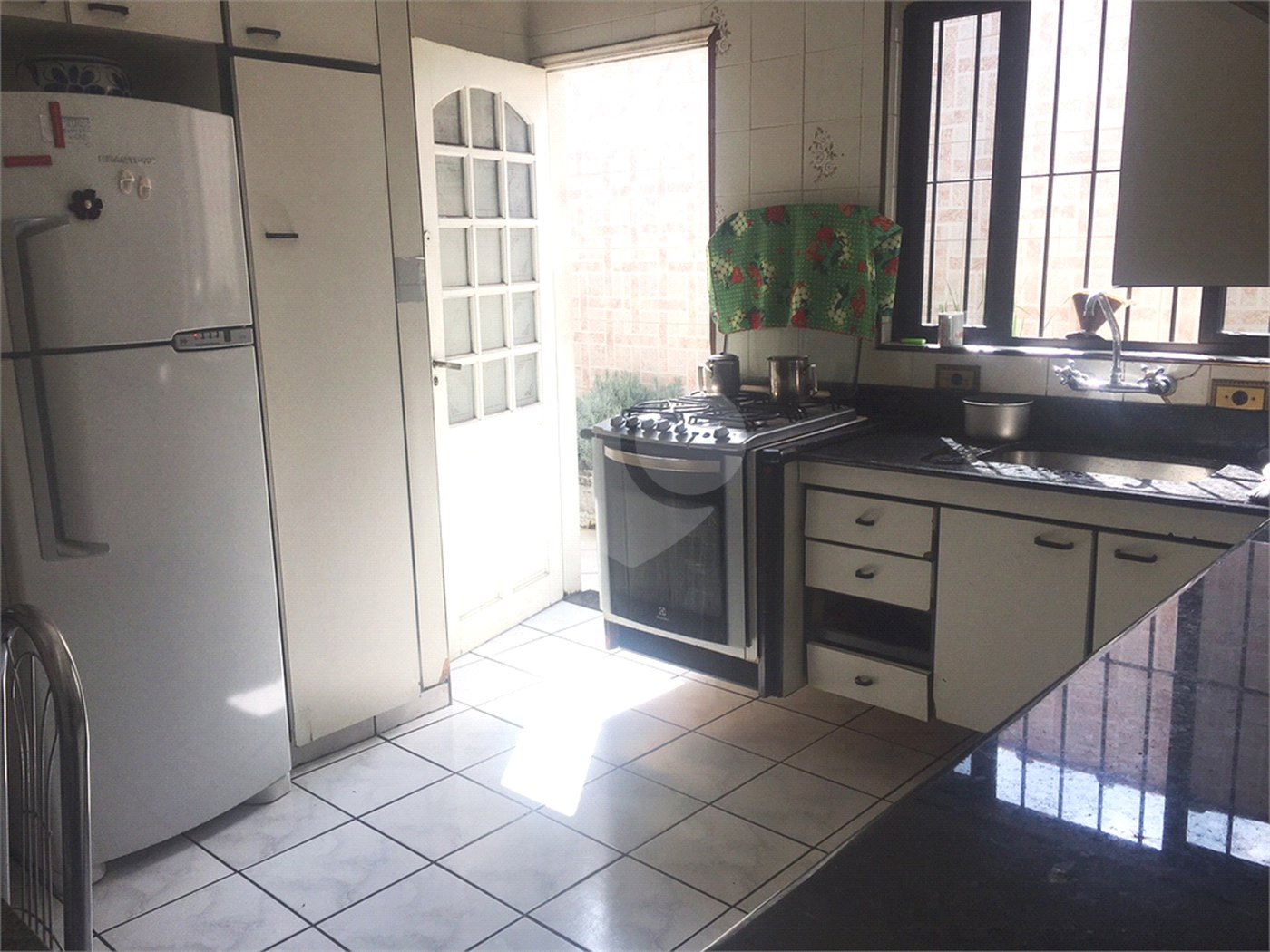 Casa Térrea à venda com 4 quartos, sendo 1 suíte,  em Vila Mazzei, São Paulo, SP