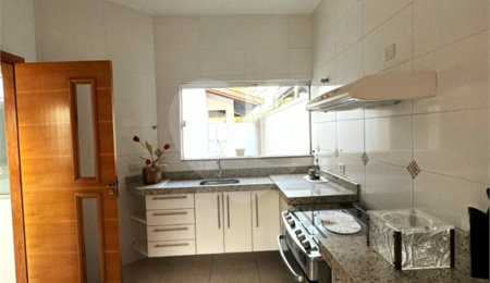 Casa à venda com 3 quartos, sendo 1 suíte,  em Ipê, Três Lagoas, MS