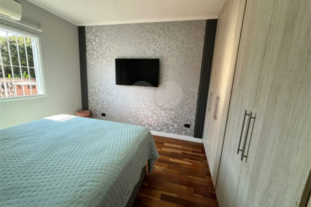 Casa à venda com 3 quartos, sendo 1 suíte, no condomínio Mira Estrela, São Paulo - SP