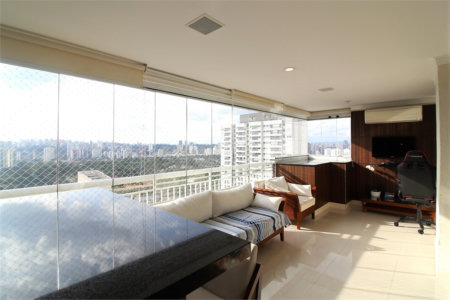 Apartamento à venda com 3 suítes em Alto da Boa Vista, São Paulo, SP