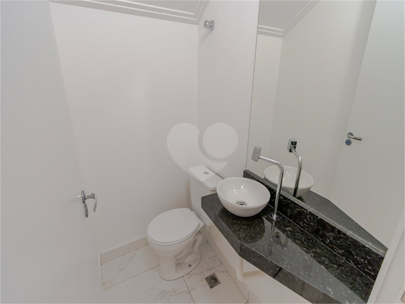 Casa à venda com 2 suítes no condomínio Residencial Américo de Figueiredo, Sorocaba - SP