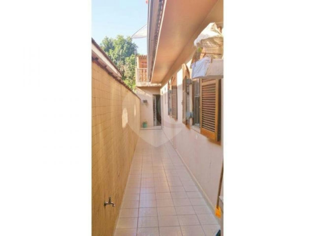 Sobrado à venda com 3 quartos, sendo 1 suíte,  em Parada Inglesa, São Paulo, SP
