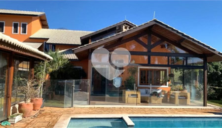 Casa à venda com 4 suítes no condomínio Suíça da Cantareira, Mairiporã - SP