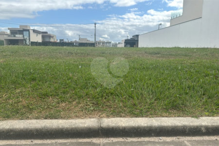 Terreno à venda em Ogiva, Cabo Frio, RJ