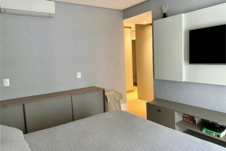 Apartamento à venda com 3 suítes em Vila Suzana, São Paulo, SP