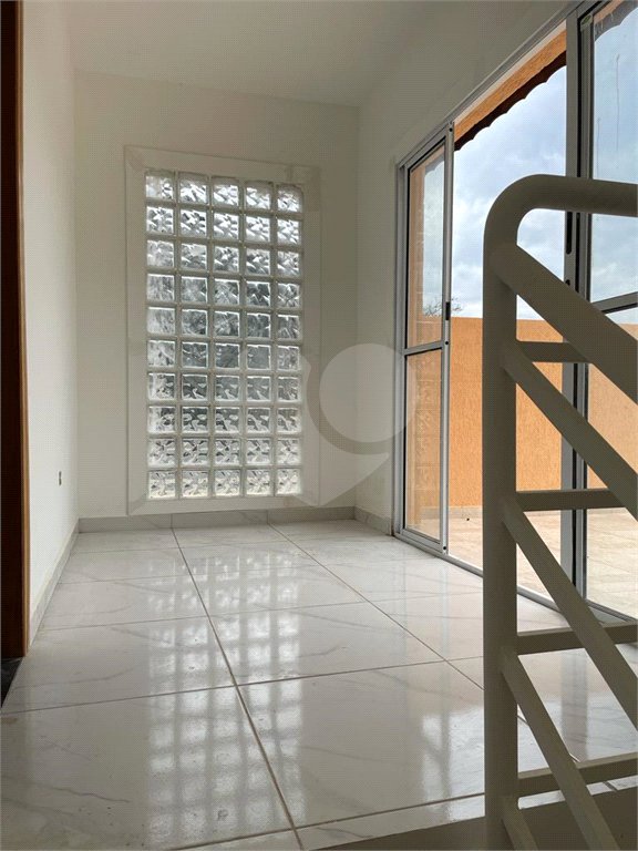 Casa à venda com 3 quartos, sendo 1 suíte, no condomínio Mirante da Mantiqueira, Mairiporã - SP