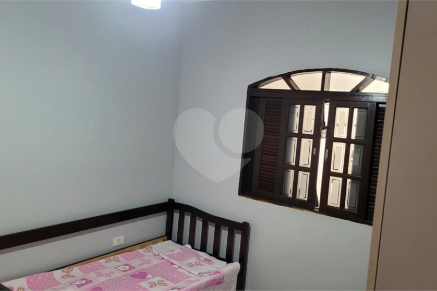 Casa à venda com 6 quartos, sendo 2 suítes, em Laranjeiras, Caieiras, SP