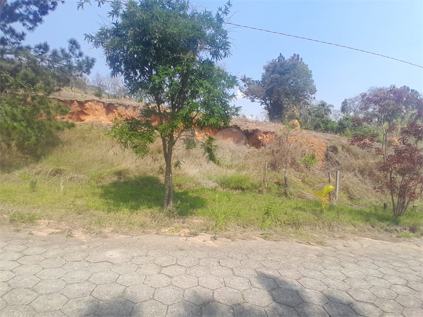 Terreno à venda no condomínio Aútria da Cantareira, Mairiporã - SP