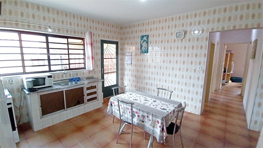 Casa à venda com 3 quartos, sendo 1 suíte,  no Centro, Vinhedo, SP