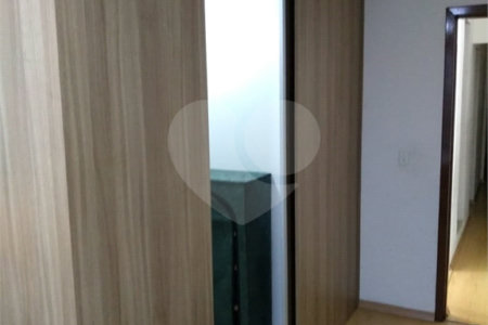 Sobrado à venda com 3 quartos, sendo 1 suíte, em Vila Santa Margarida, Ferraz de Vasconcelos, SP