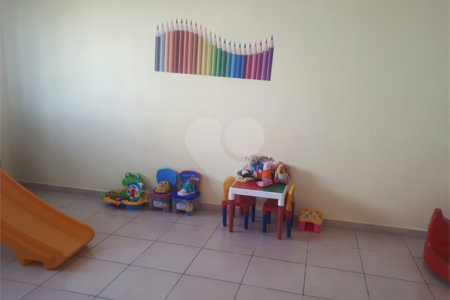 Apartamento à venda com 3 quartos, sendo 1 suíte, em Vila Santana, Mogi das Cruzes, SP