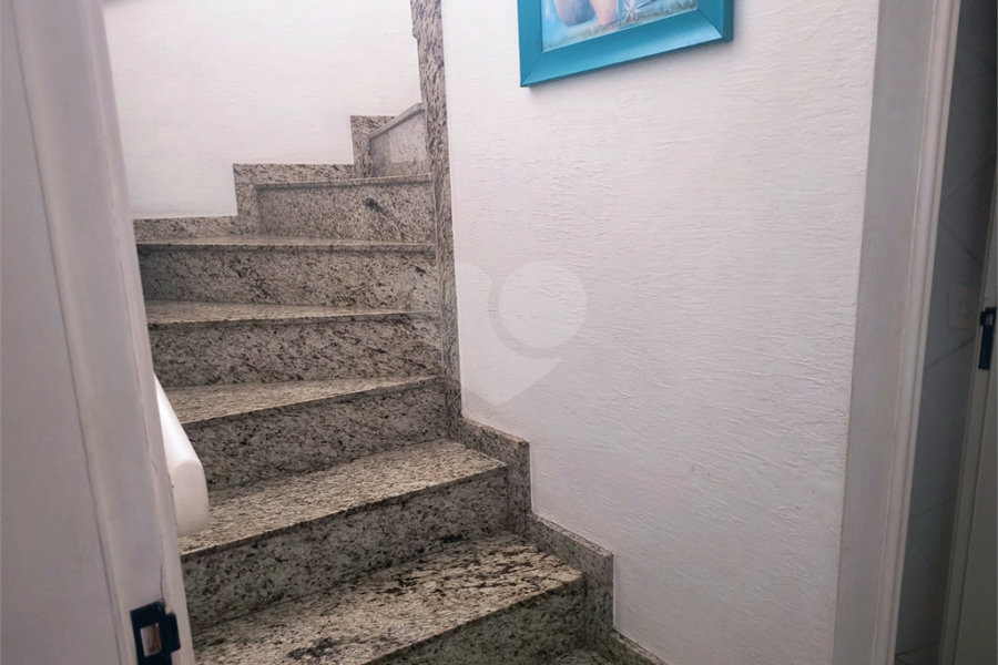 Sobrado à venda com 3 quartos, sendo 1 suíte,  em Vila Palmeiras, São Paulo, SP