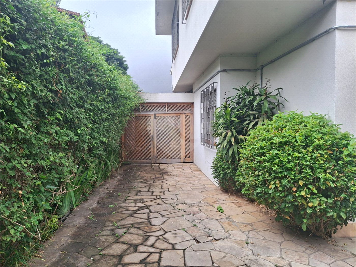 Sobrado à venda com 4 quartos, sendo 2 suítes, em Pinheiros, São Paulo, SP