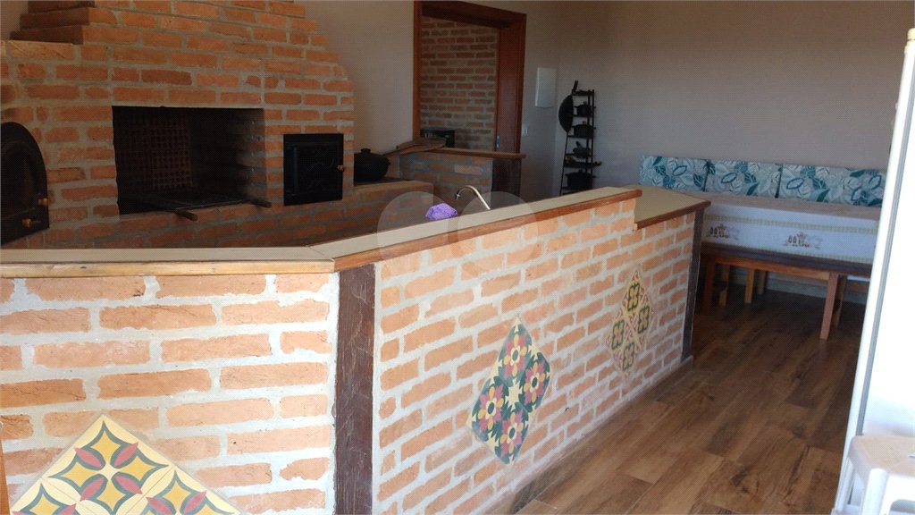 Casa à venda com 4 suítes no condomínio Parque Petrópolis 4 Secção, Mairiporã - SP