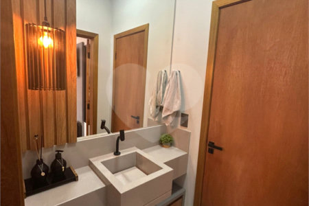 Casa à venda com 3 quartos, sendo 1 suíte, no condomínio Residencial Evidências, Indaiatuba - SP