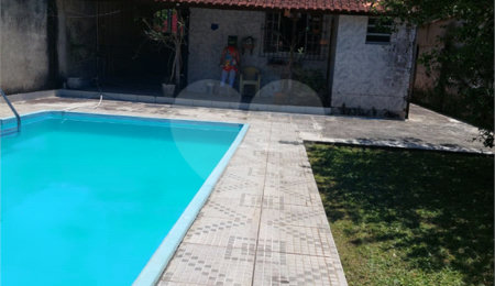 Casa à venda com 2 quartos, sendo 1 suíte,  em Vila Muriqui, Mangaratiba, RJ