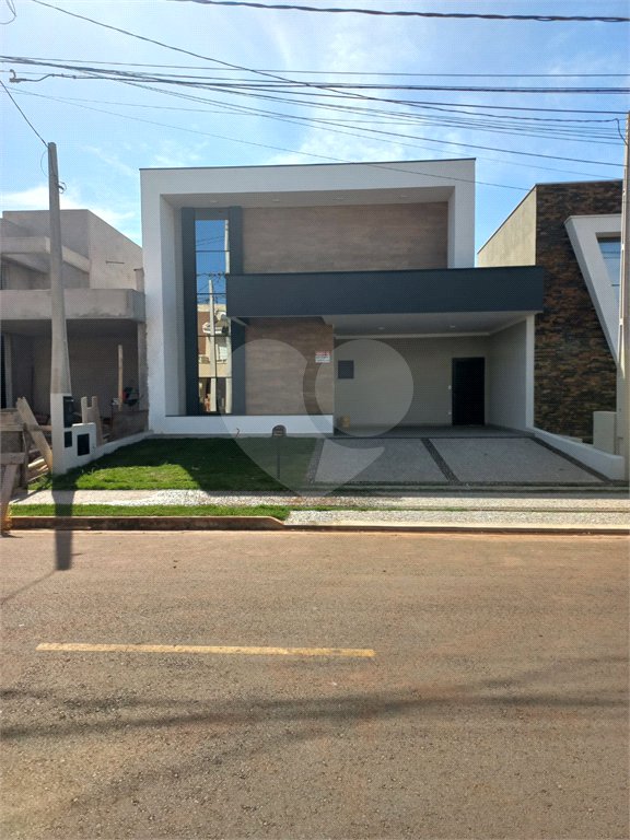 Casa à venda com 3 suítes no condomínio Reserva Real, Paulínia - SP