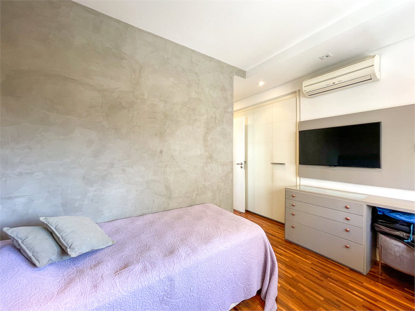 Apartamento à venda com 3 suítes em Perdizes, São Paulo, SP