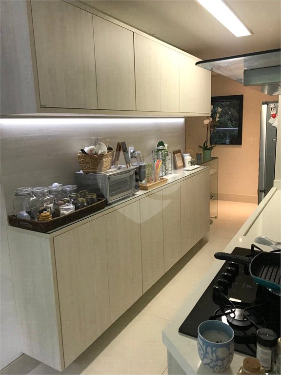Apartamento à venda com 3 quartos, sendo 1 suíte,  em Lar São Paulo, São Paulo, SP