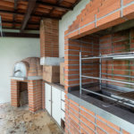 Casa à venda com 4 quartos, sendo 2 suítes, no condomínio Vila das Flores, São Paulo - SP