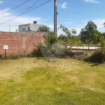 Terreno à venda em condomínio residencial no Serramar – Rio das Ostras, a 5 minutos da praia