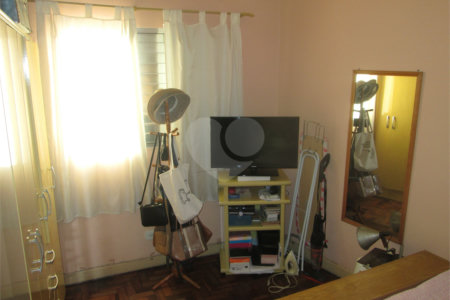 Apartamento com área útil de 72 m², 2 quartos no Bairro do Cambuci.