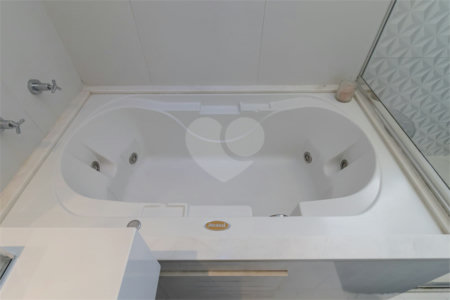 APARTAMENTO IPIRANGA COM 4 SUÍTES E 3 VAGAS - REFORMADO!