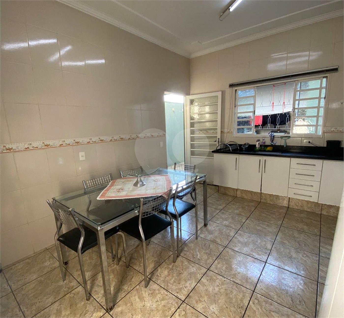 Casa à venda com 2 quartos, sendo 1 suíte, em Vila Visaltino Gomes, Itapetininga, SP