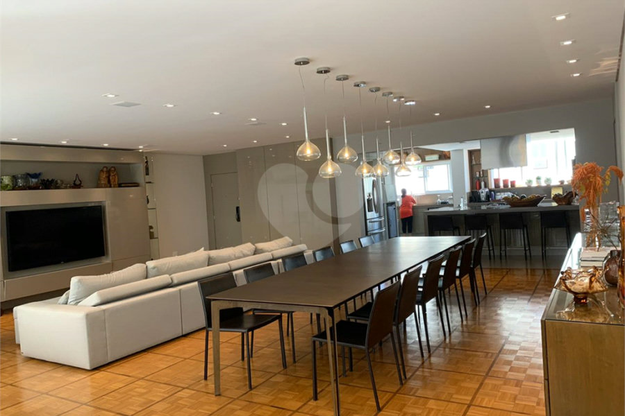 Apartamento à venda com 3 quartos, sendo 2 suítes, em Higienópolis, São Paulo, SP