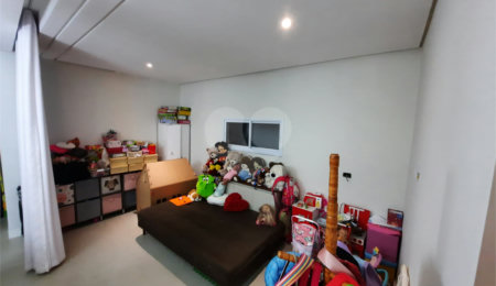 Casa à venda com 3 suítes no condomínio Ecovillagio, São Roque - SP