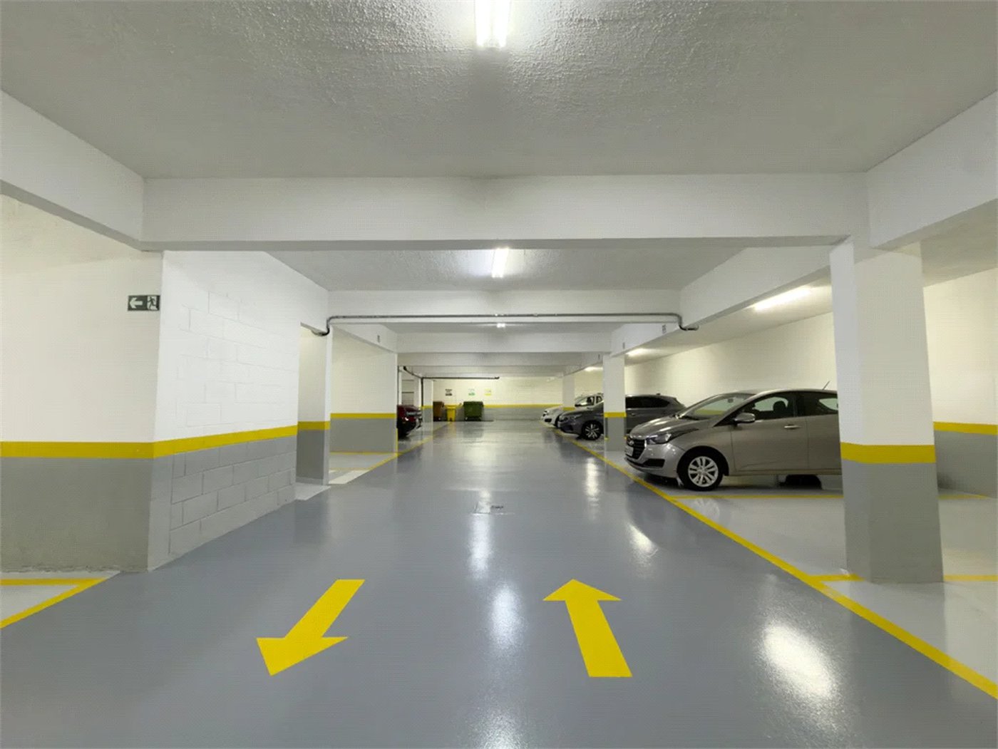 Apartamento à venda com 4 quartos, sendo 3 suítes,  em Vila Romana, São Paulo, SP