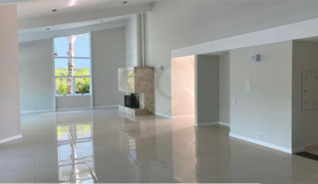 Casa à venda ou para alugar com 4 quartos, sendo 2 suítes, no condomínio Lago Azul, Araçoiaba da Serra - SP