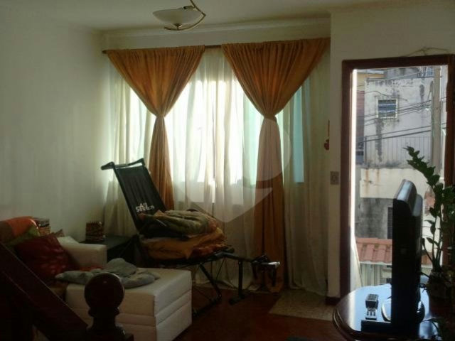 Casa à venda com 2 suítes no condomínio Travessa Nair,3, São Paulo - SP