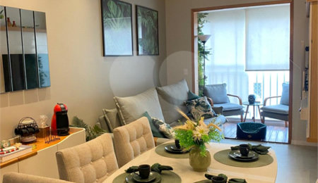 Apartamento à venda com 2 quartos, sendo 1 suíte,  em Jardim Rosa de Franca, Guarulhos, SP