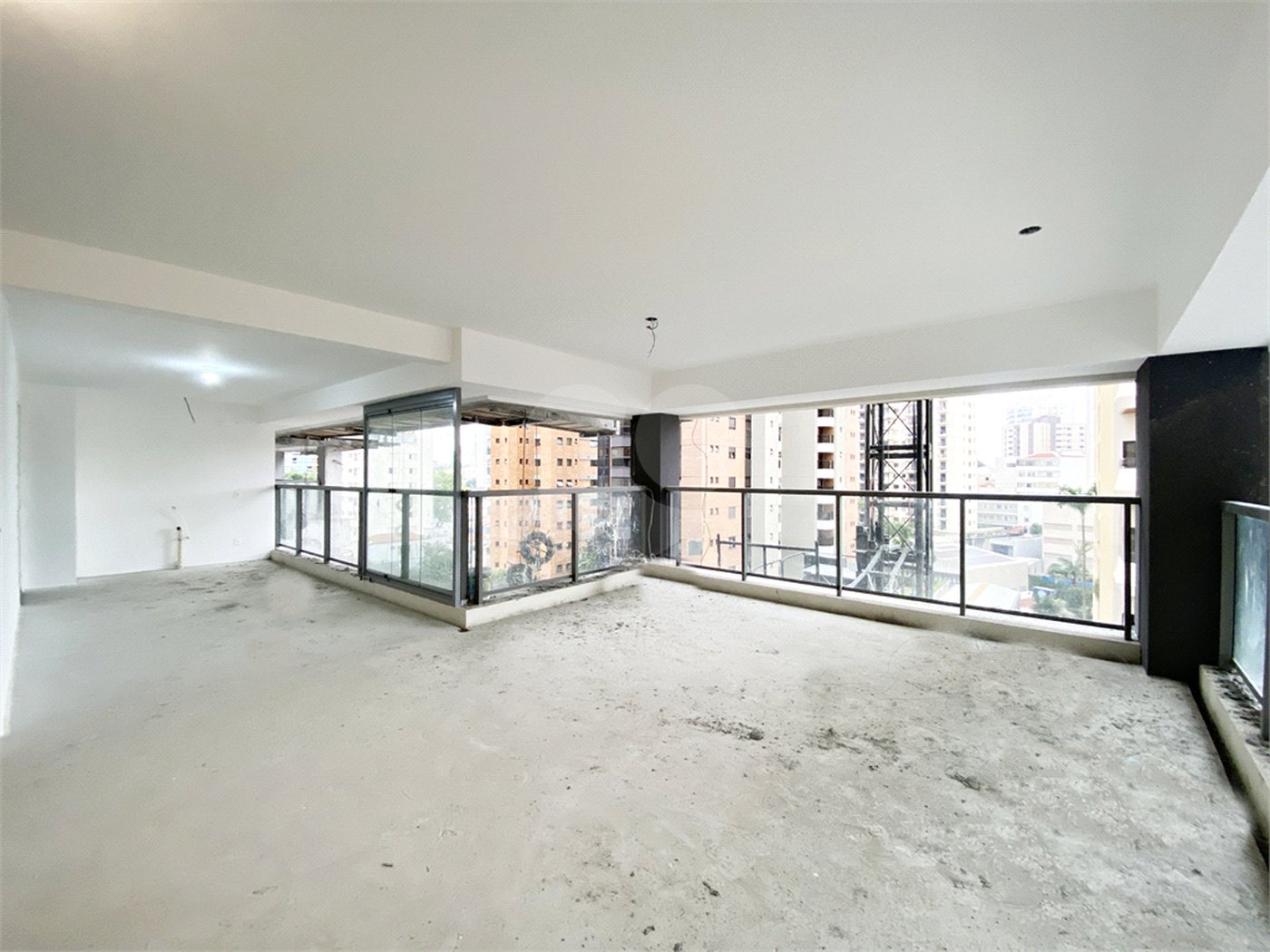 Apartamento à venda com 3 suítes em Santana, São Paulo, SP
