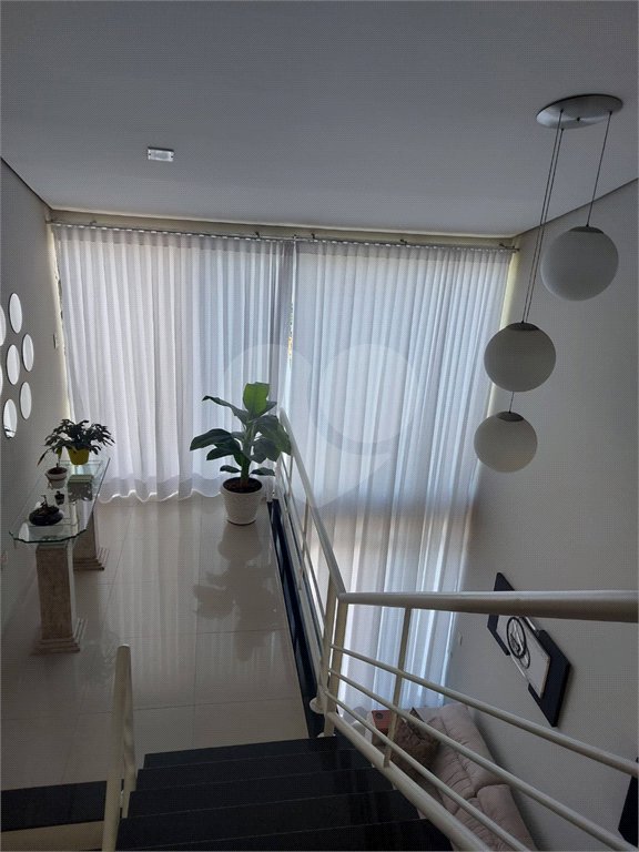 Sobrado à venda com 4 quartos, sendo 3 suítes, em Residencial Novo Horizonte I, Mogi das Cruzes, SP