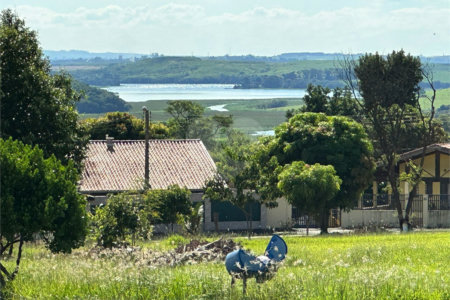 Chácara à venda com 4 quartos em Nova Veneza, Paulínia, SP