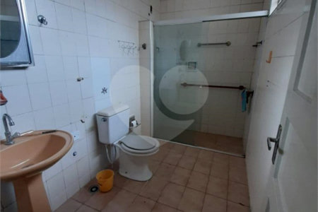 Casa à venda com 4 quartos, sendo 1 suíte,  no Centro, Mogi das Cruzes, SP
