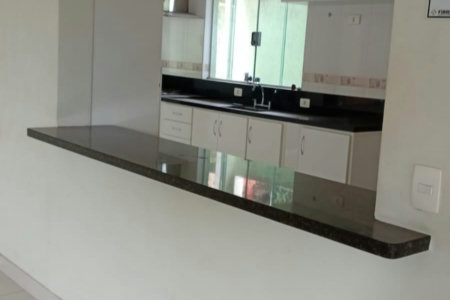 Sobrado residencial/comercial para alugar com 4 quartos, sendo 1 suíte, em Parque Ipê, São Paulo - SP