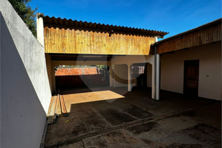 Casa à venda com 2 quartos, sendo 1 suíte,  em Jardim Aeroporto, Ponta Porã, MS