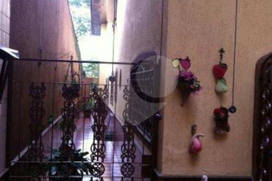 Sobrado à venda com 6 quartos, sendo 4 suítes, em Barro Branco (zona Norte), São Paulo, SP