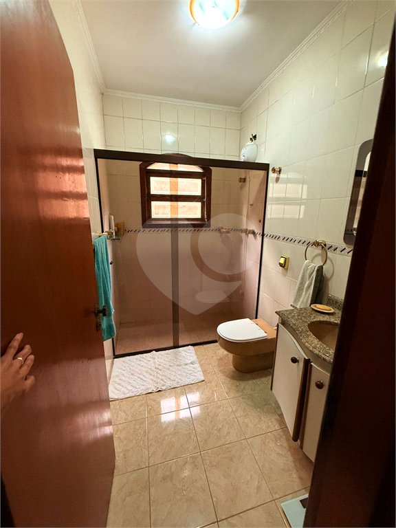Sobrado à venda com 3 quartos, sendo 1 suíte, em Tremembé, São Paulo, SP