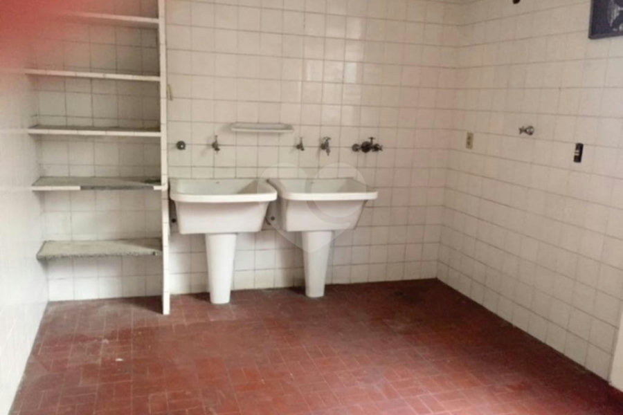 Sobrado à venda com 4 quartos, sendo 1 suíte, em Parque Edu Chaves, São Paulo, SP
